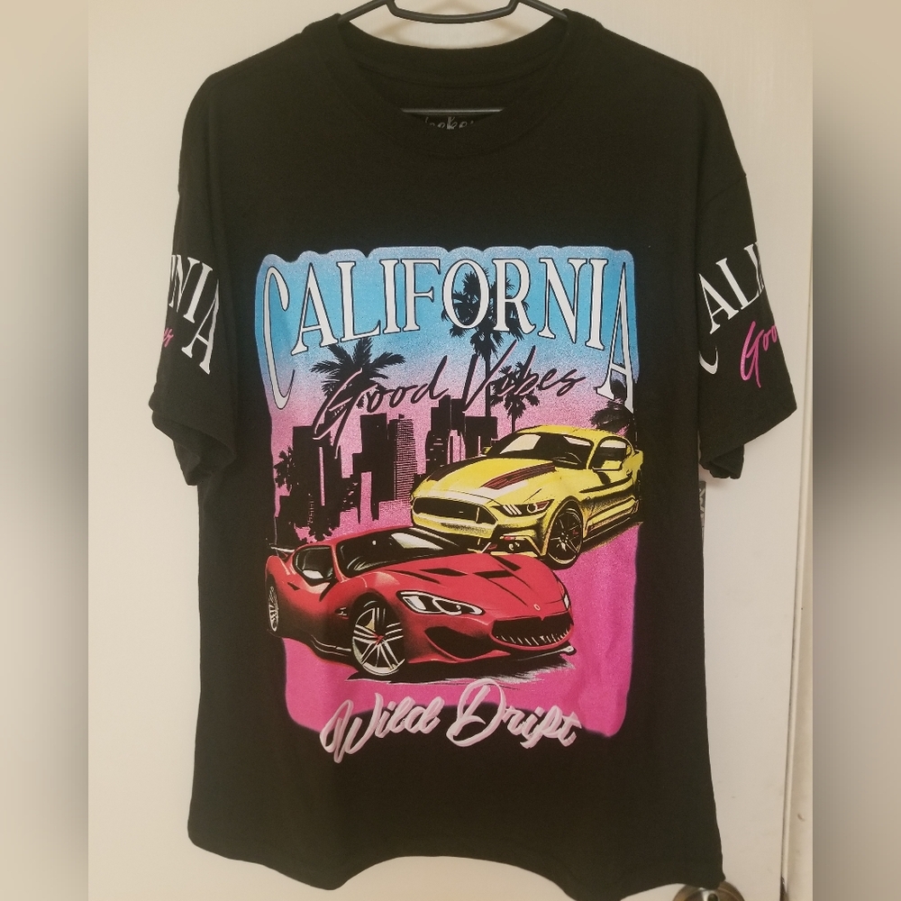 Black Size Men's Medium Black California Graphic Tee. Weekend Warrior Brand